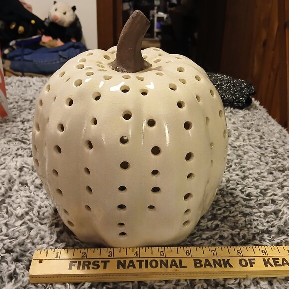 9" Tall Cut Out Ceramic Pumpkin Decoration/Candle Cover - Picture 4 of 10